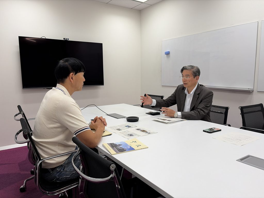 視覚障がい者の「自由な一歩」を支える技術――上場を果たされたLiNKX小西氏、山本博司氏と再び意見交換の様子4
