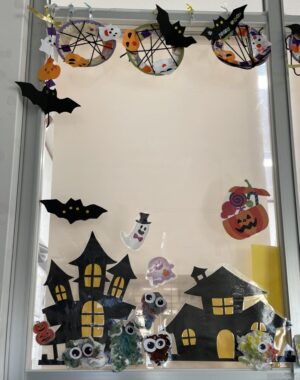 ハロウィンの製作:輝HIKARIみらいキッズ