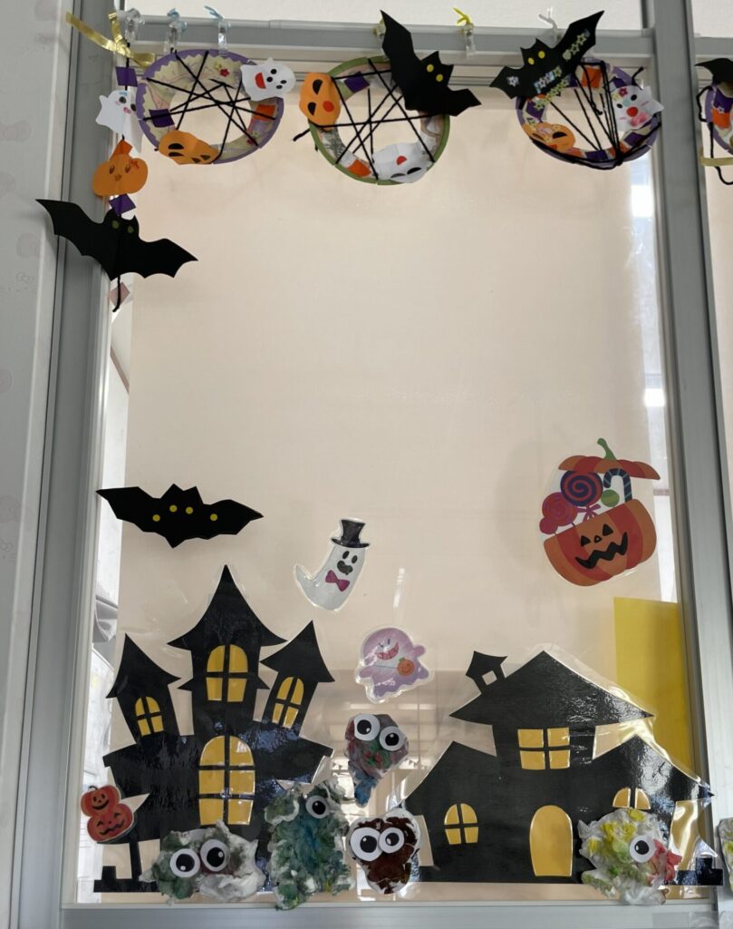 ハロウィンの製作:輝HIKARIみらいキッズ