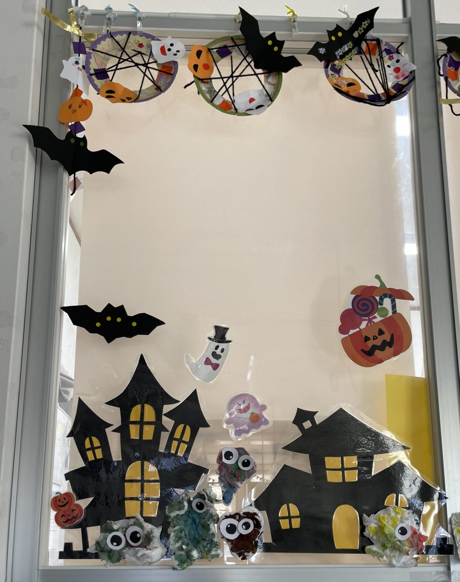 ハロウィンの製作：輝HIKARIみらいキッズ